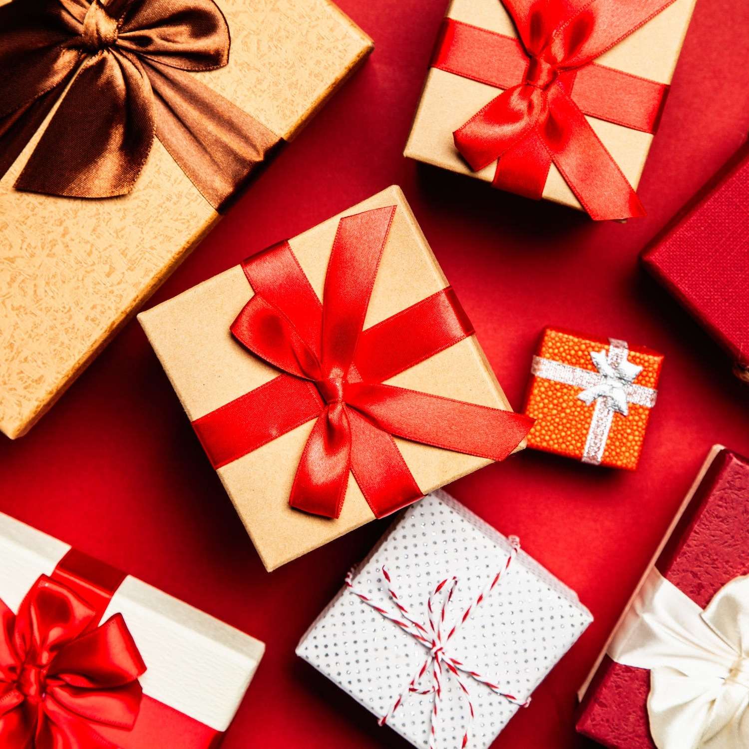 7 epic food gifts this Secret Santa season!